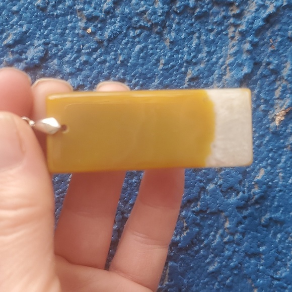 New Yellow Onyx Druzy Geode Agate Oblong Pendant. - Picture 14 of 16